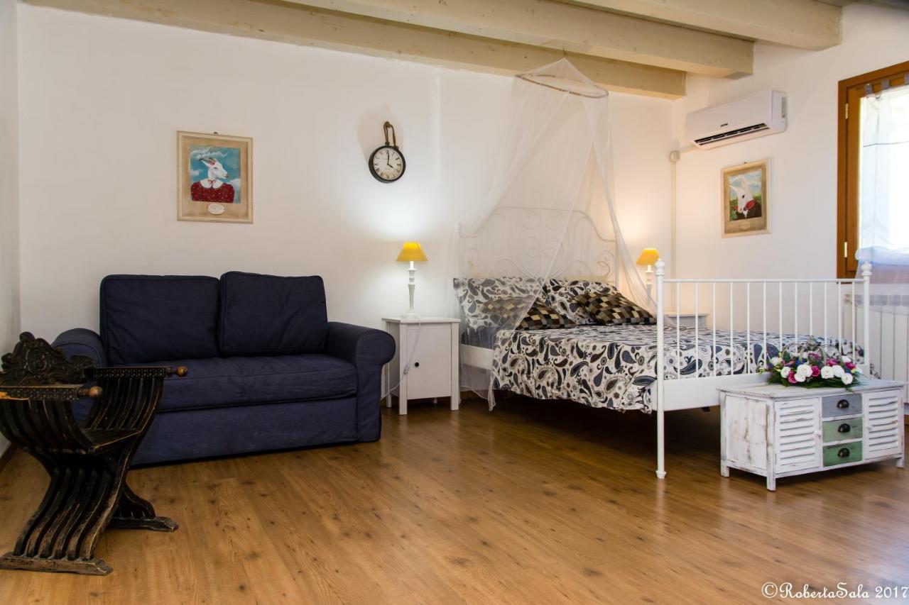Agriturismo Monaci Templari Seborga Prensliği Oda fotoğraf